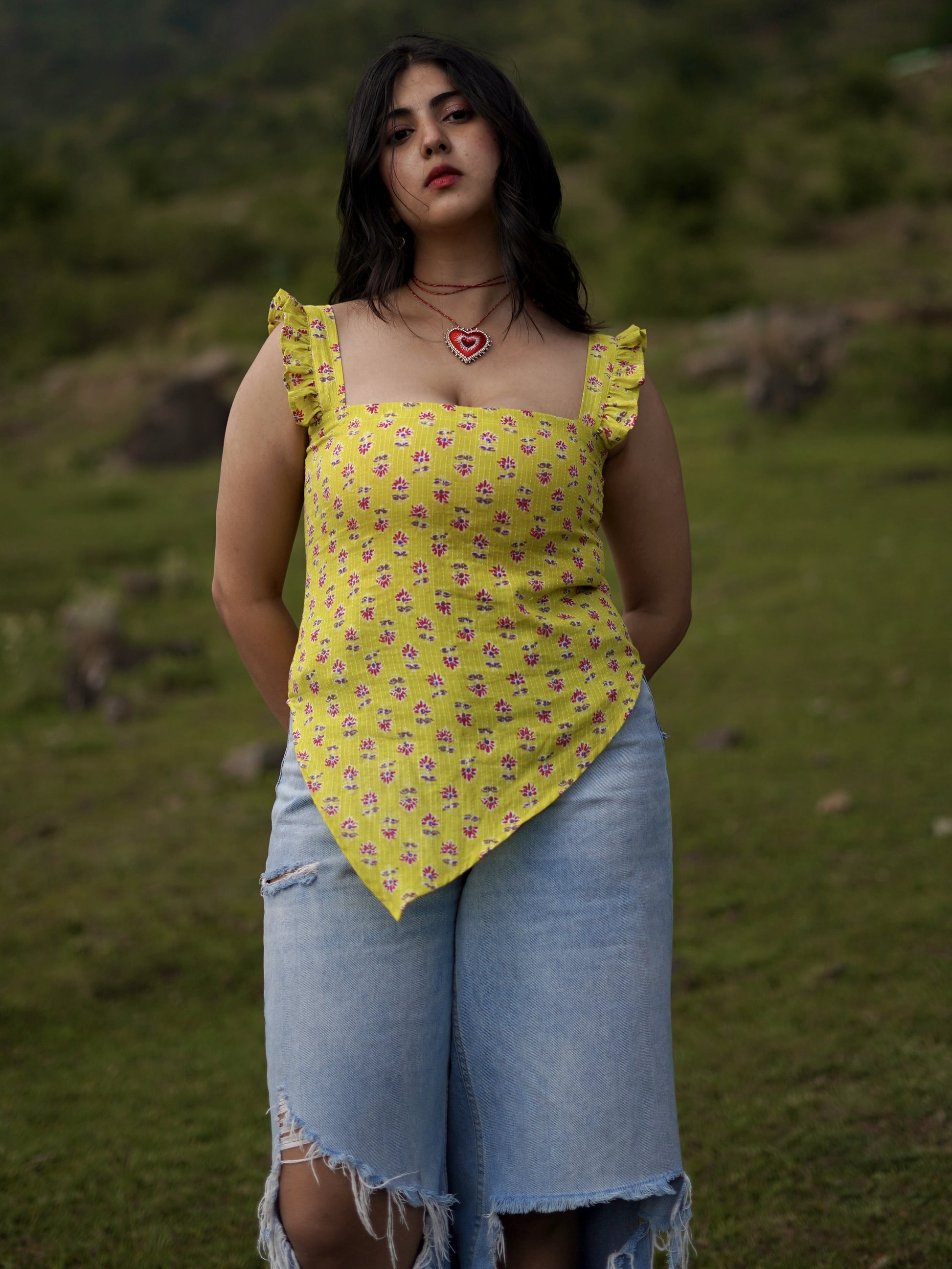 Nazar Battu Ruffled Sleeves Back Tie Padded Kurti